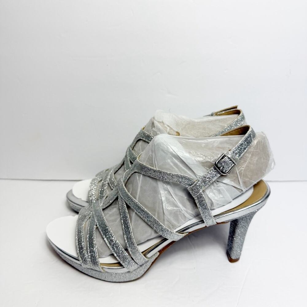 NATURALIZER BAYLOR WOMEN SANDAL SILVER GLITTER SIZE 7 BRAND NEW WITHOUT BOX - Picture 3 of 9